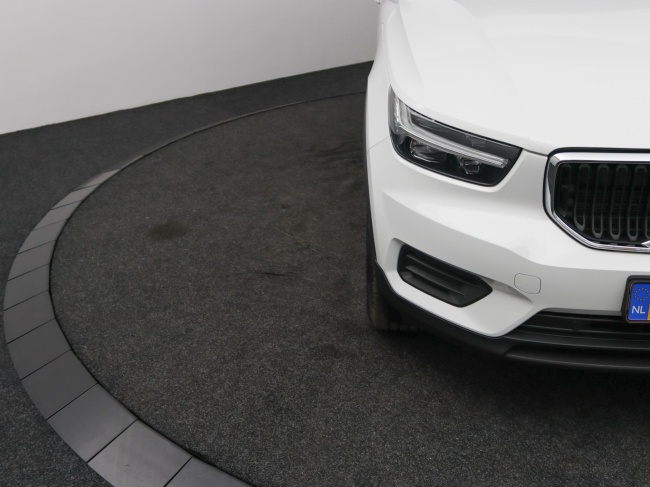 Volvo XC40 - 1.5 T2 Momentum Core