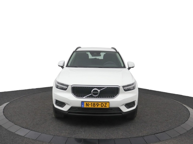 Volvo XC40 - 1.5 T2 Momentum Core