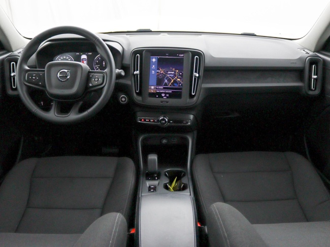 Volvo XC40 - 1.5 T2 Momentum Core