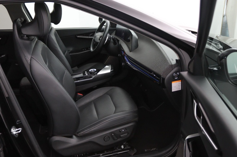 Kia EV6 - Plus AWD 77.4 kWh 12