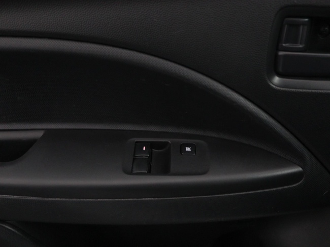 Mitsubishi Space Star - 1.0 Cool+