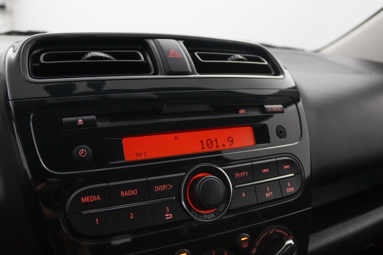 Mitsubishi Space Star - 1.0 Cool+ 33