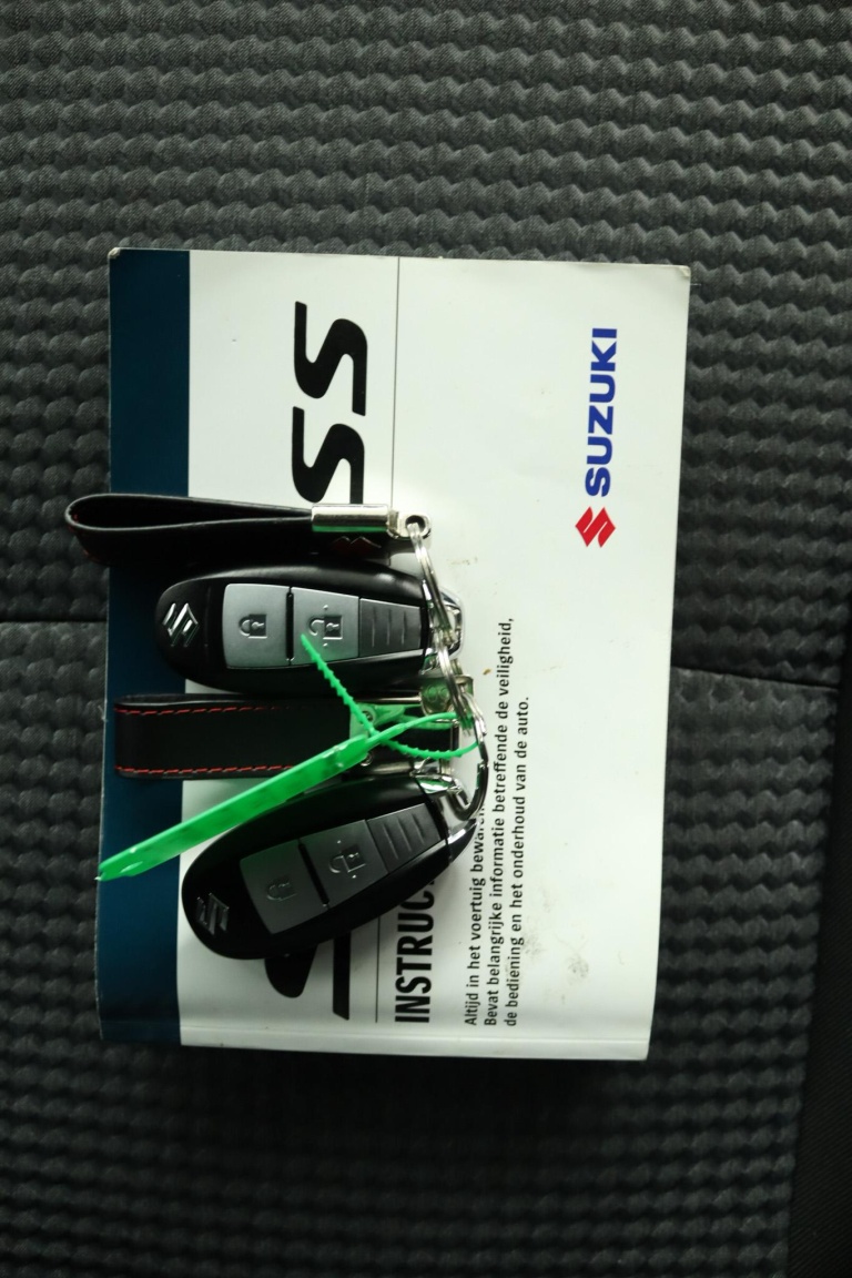 Suzuki S-Cross - 1.5 Hybrid Select 11