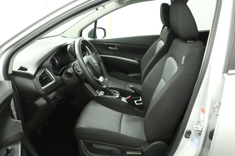 Suzuki S-Cross - 1.5 Hybrid Select 17