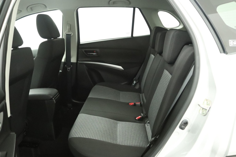 Suzuki S-Cross - 1.5 Hybrid Select 18