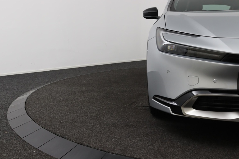 Toyota Prius - 2.0 Plug-in Hybrid 220 Executive Premium Pack 2025 30