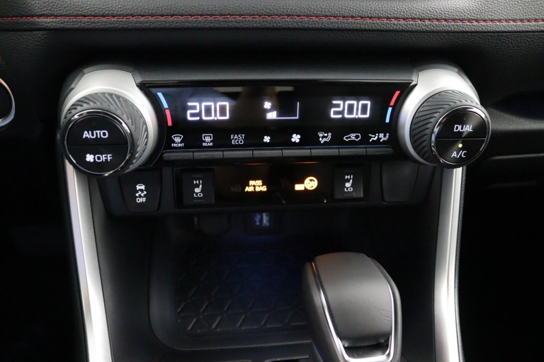 Toyota RAV4 - 2.5 Plug-in Hybrid AWD Dynamic 17