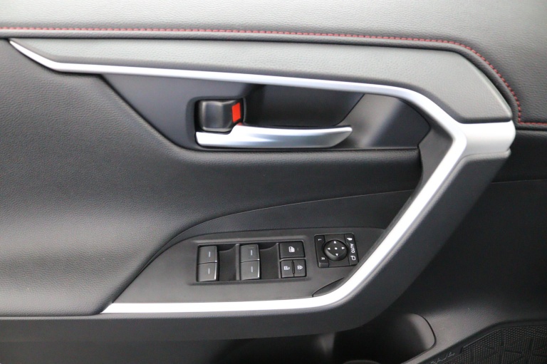 Toyota RAV4 - 2.5 Plug-in Hybrid AWD Dynamic 31
