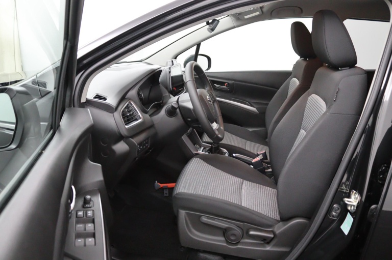 Suzuki S-Cross - 1.4 Boosterjet Select Smart Hybrid 9