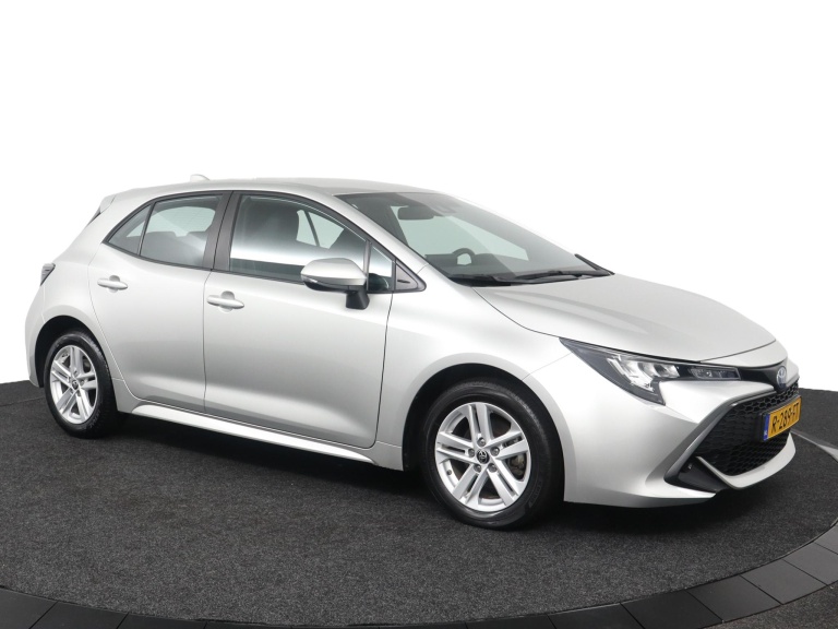 Toyota Corolla - 1.8 Hybrid Active 13
