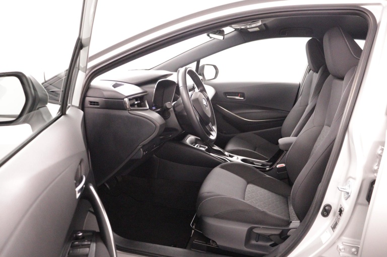 Toyota Corolla - 1.8 Hybrid Active 16