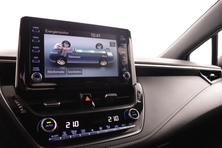 Toyota Corolla - 1.8 Hybrid Active 37