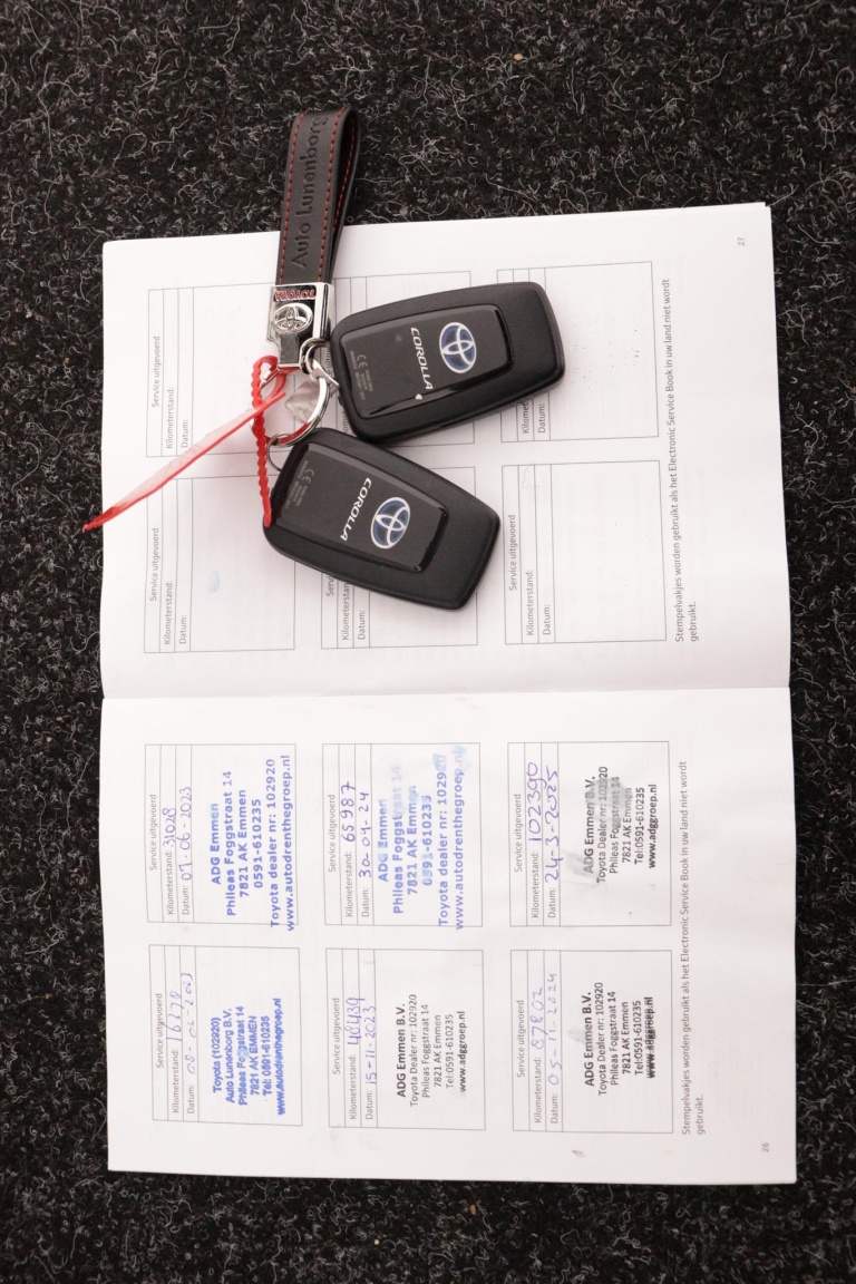 Toyota Corolla - 1.8 Hybrid Active 9