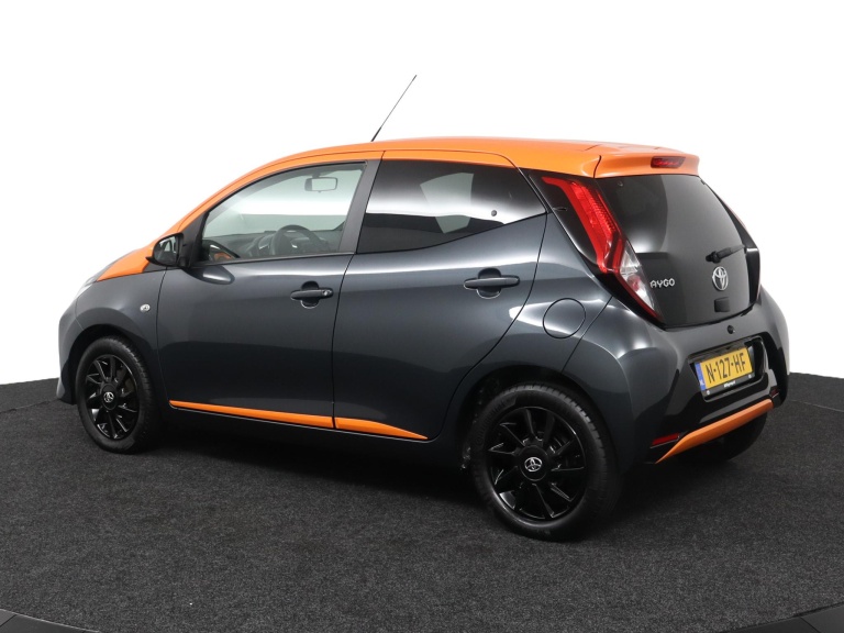 Toyota Aygo - 1.0 VVT-i x-JBL 12