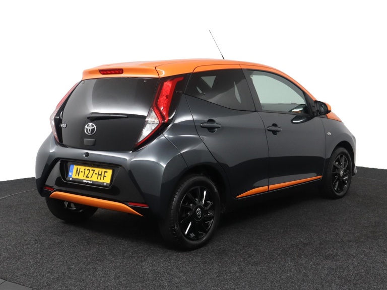 Toyota Aygo - 1.0 VVT-i x-JBL 2