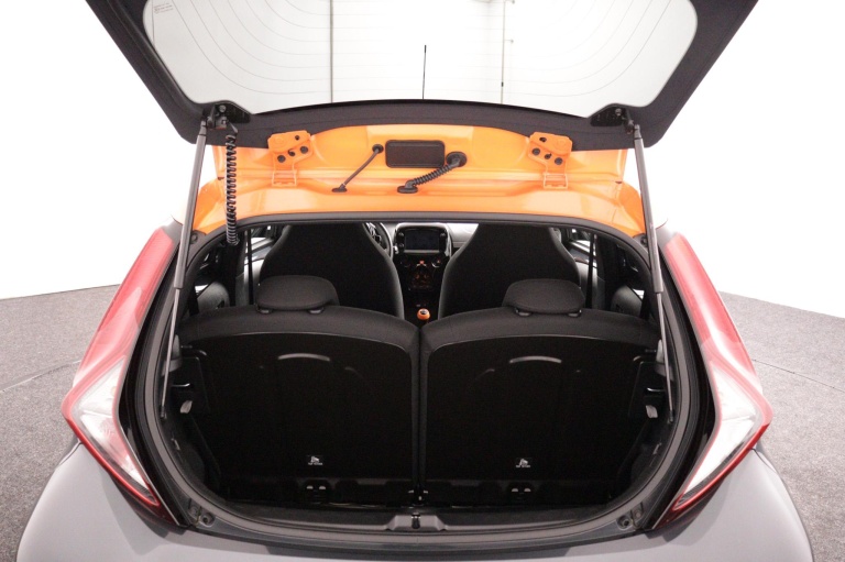 Toyota Aygo - 1.0 VVT-i x-JBL 23