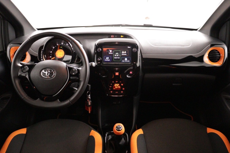 Toyota Aygo - 1.0 VVT-i x-JBL 4