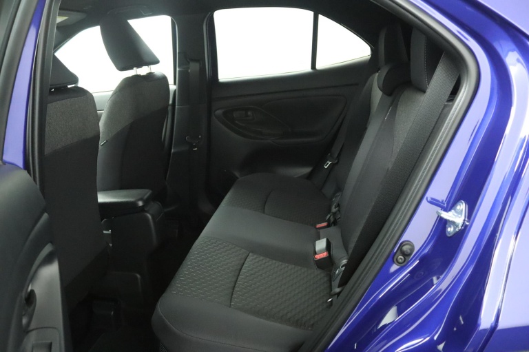 Toyota Yaris Cross - 1.5 Hybrid 115 Dynamic 17