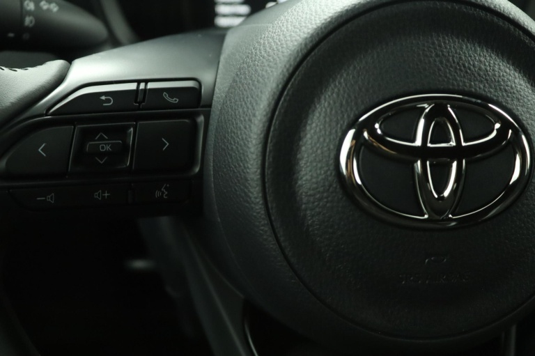 Toyota Aygo X - 1.0 VVT-i MT Pulse 19