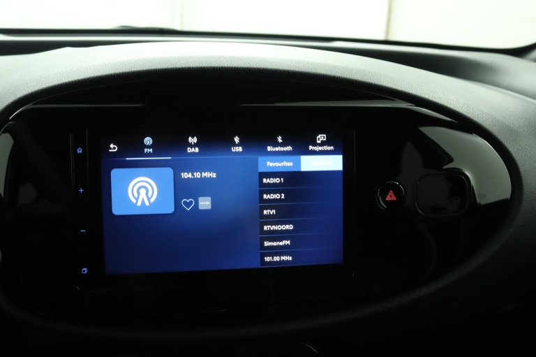 Toyota Aygo X - 1.0 VVT-i MT Pulse 8