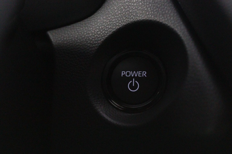 Toyota Corolla Cross - Hybrid 140 Dynamic 37
