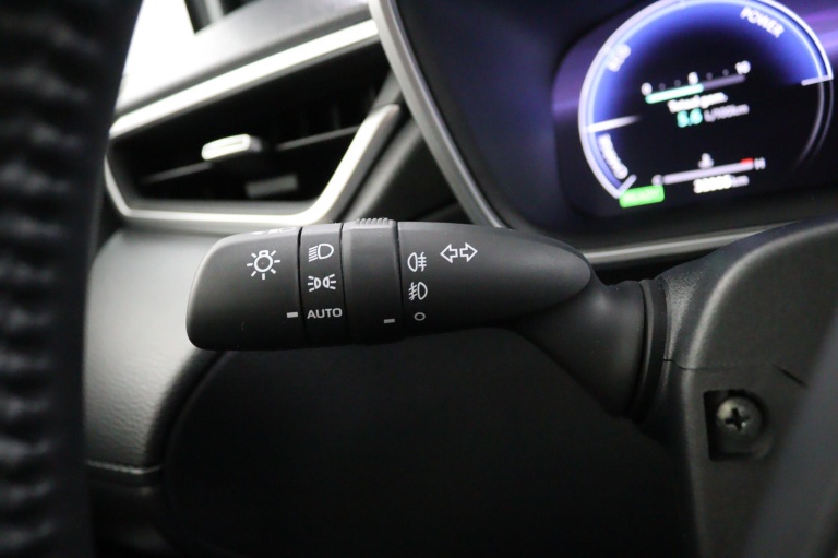 Toyota Corolla Cross - Hybrid 140 Style 23