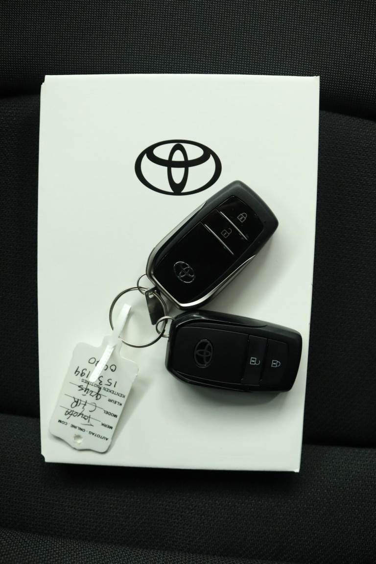 Toyota C-HR - 1.8 Hybrid 140 Dynamic 11