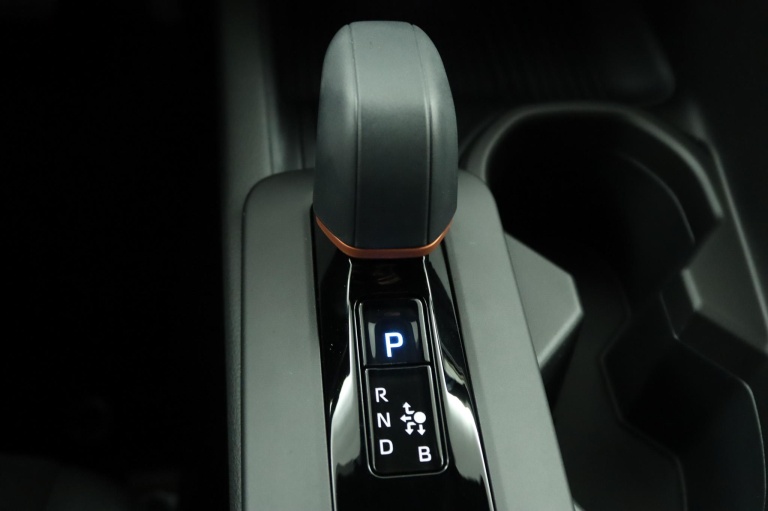 Toyota C-HR - 1.8 Hybrid 140 Dynamic 26