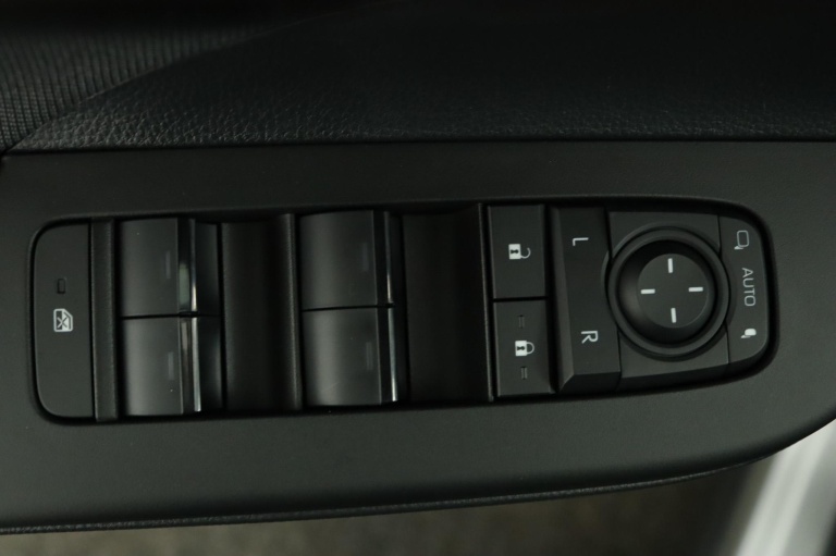 Toyota C-HR - 1.8 Hybrid 140 Dynamic 28