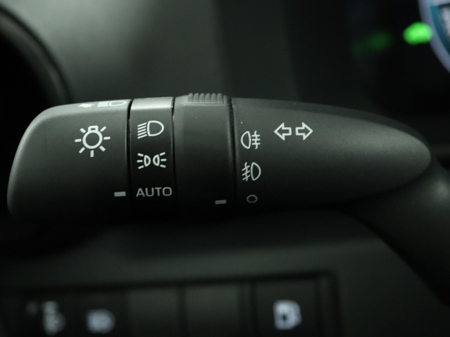 Toyota C-HR - 1.8 Hybrid 140 Dynamic