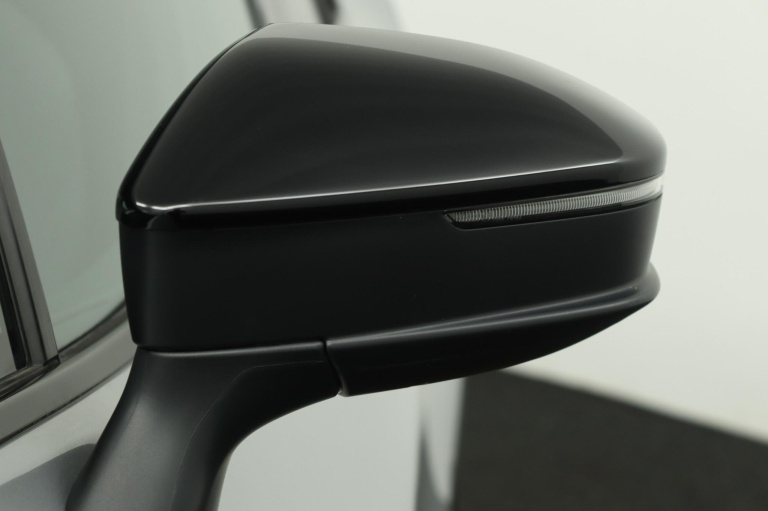 Toyota C-HR - 1.8 Hybrid 140 Dynamic 36