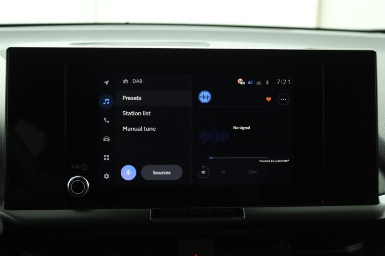 Toyota C-HR - 1.8 Hybrid 140 Dynamic 8