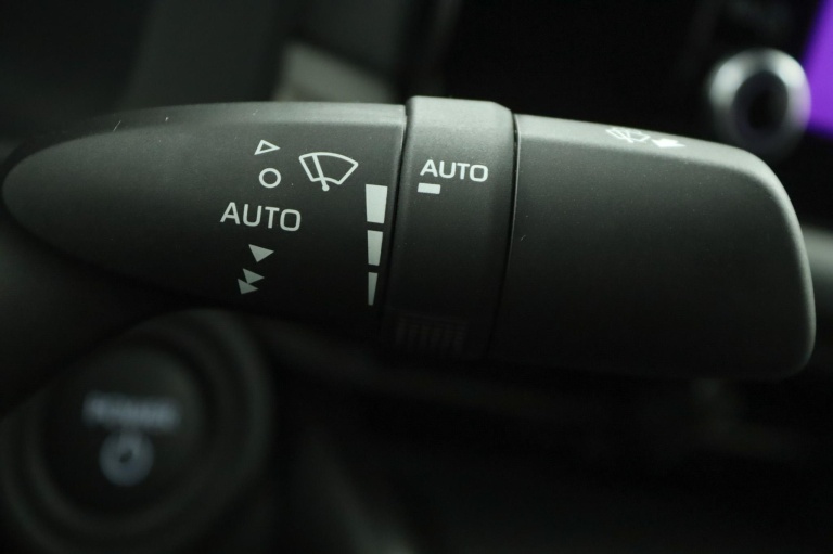 Toyota C-HR - 2.0 Plug-in Hybrid 220 Active 32