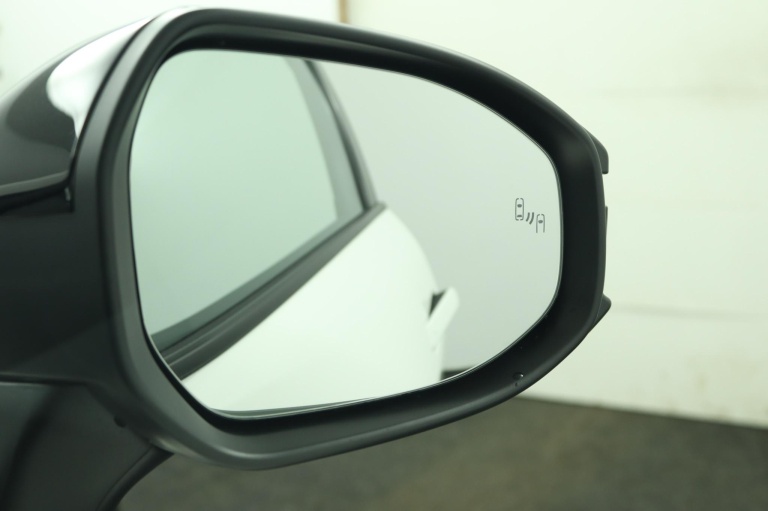 Toyota C-HR - 2.0 Plug-in Hybrid 220 Active 44