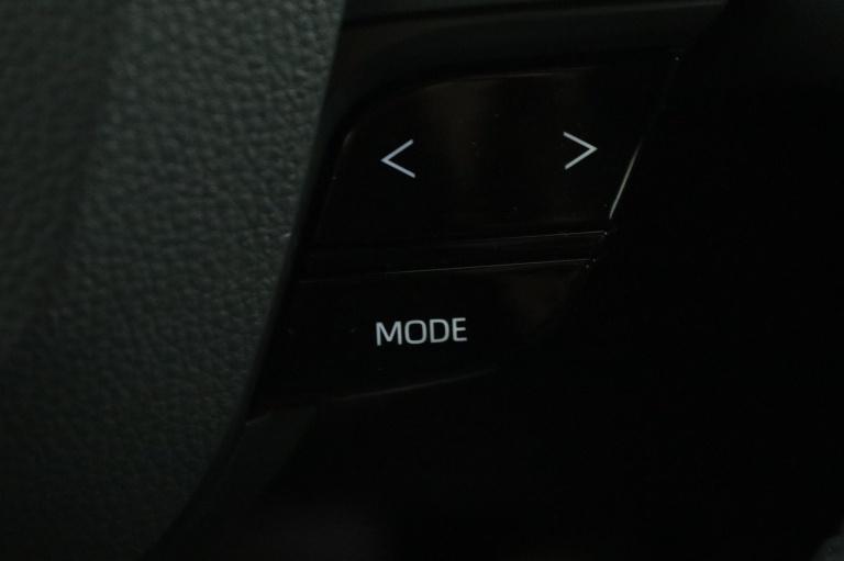 Toyota C-HR - 2.0 Plug-in Hybrid 220 Active 46