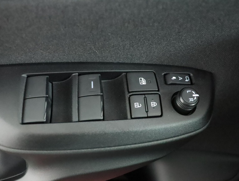 Toyota Yaris - 1.5 Hybrid 130 Executive 29