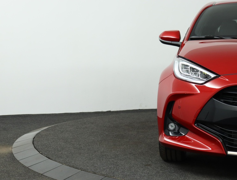 Toyota Yaris - 1.5 Hybrid 130 Executive 32