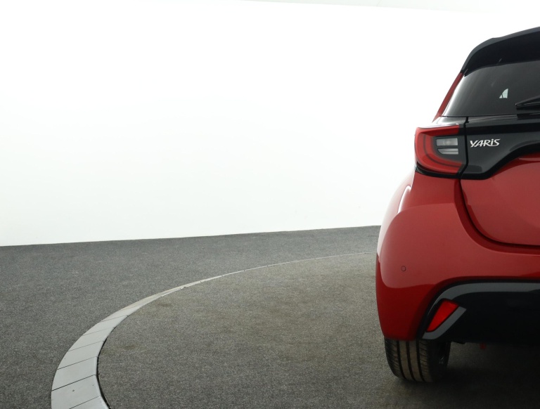 Toyota Yaris - 1.5 Hybrid 130 Executive 36