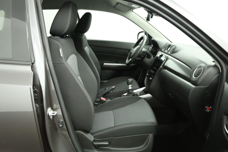 Suzuki Vitara - 1.4 Boosterjet Smart Hybrid Select  19