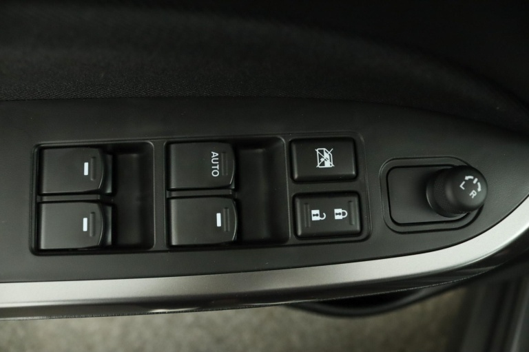 Suzuki Vitara - 1.4 Boosterjet Smart Hybrid Select  26