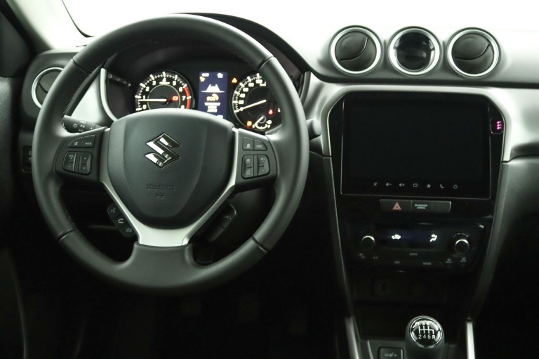 Suzuki Vitara - 1.4 Boosterjet Smart Hybrid Select  51