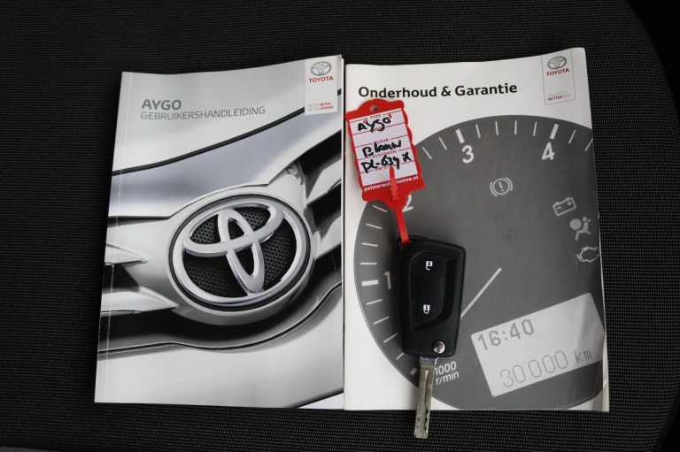 Toyota Aygo - 1.0 VVT-i x-play 11