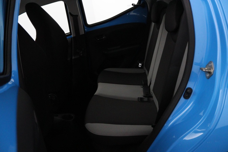 Toyota Aygo - 1.0 VVT-i x-play 18