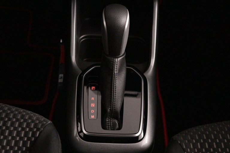 Suzuki Ignis - 1.2 Smart Hybrid Style 26