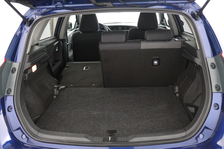 Toyota Auris - 1.8 Hybrid Dynamic Ultimate 25