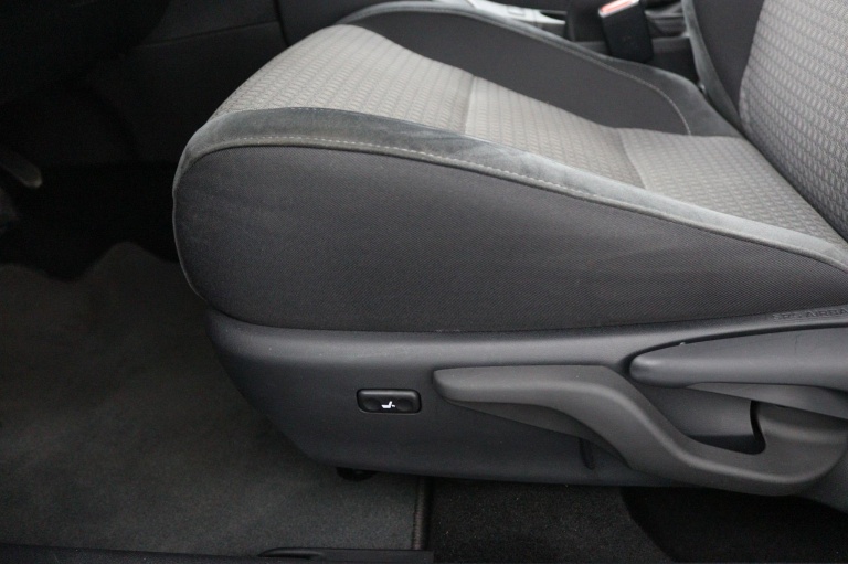 Toyota Auris - 1.8 Hybrid Dynamic Ultimate 40