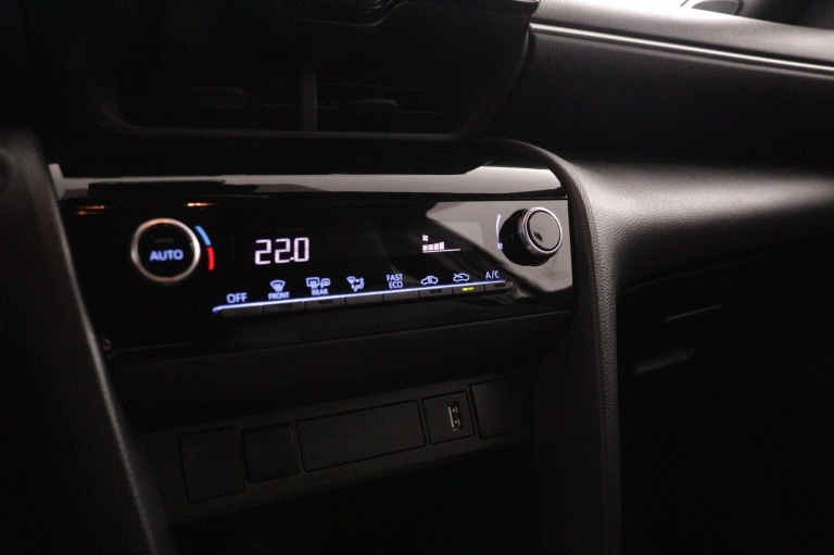 Toyota Yaris Cross - 1.5 Hybrid First Edition 7