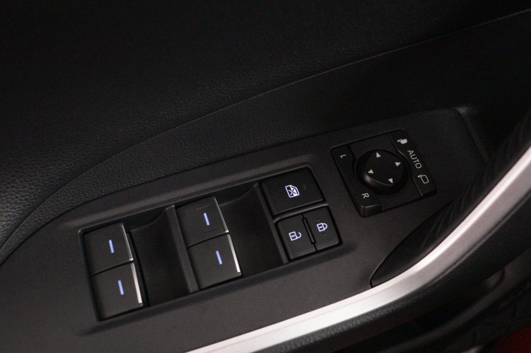Toyota RAV4 - 2.5 Plug-in Hybrid AWD Bi-Tone Plus 32