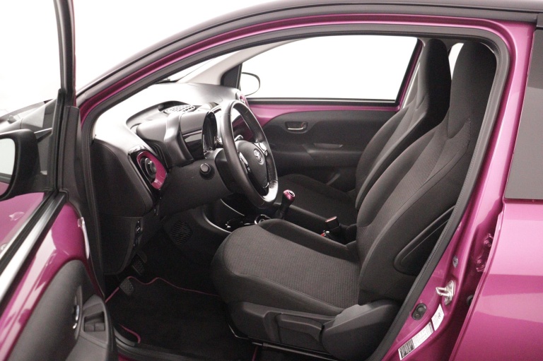 Toyota Aygo - 1.0 VVT-i x-cite 17