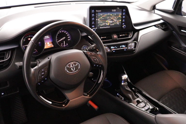 Toyota C-HR - 1.8 Hybrid Dynamic 38